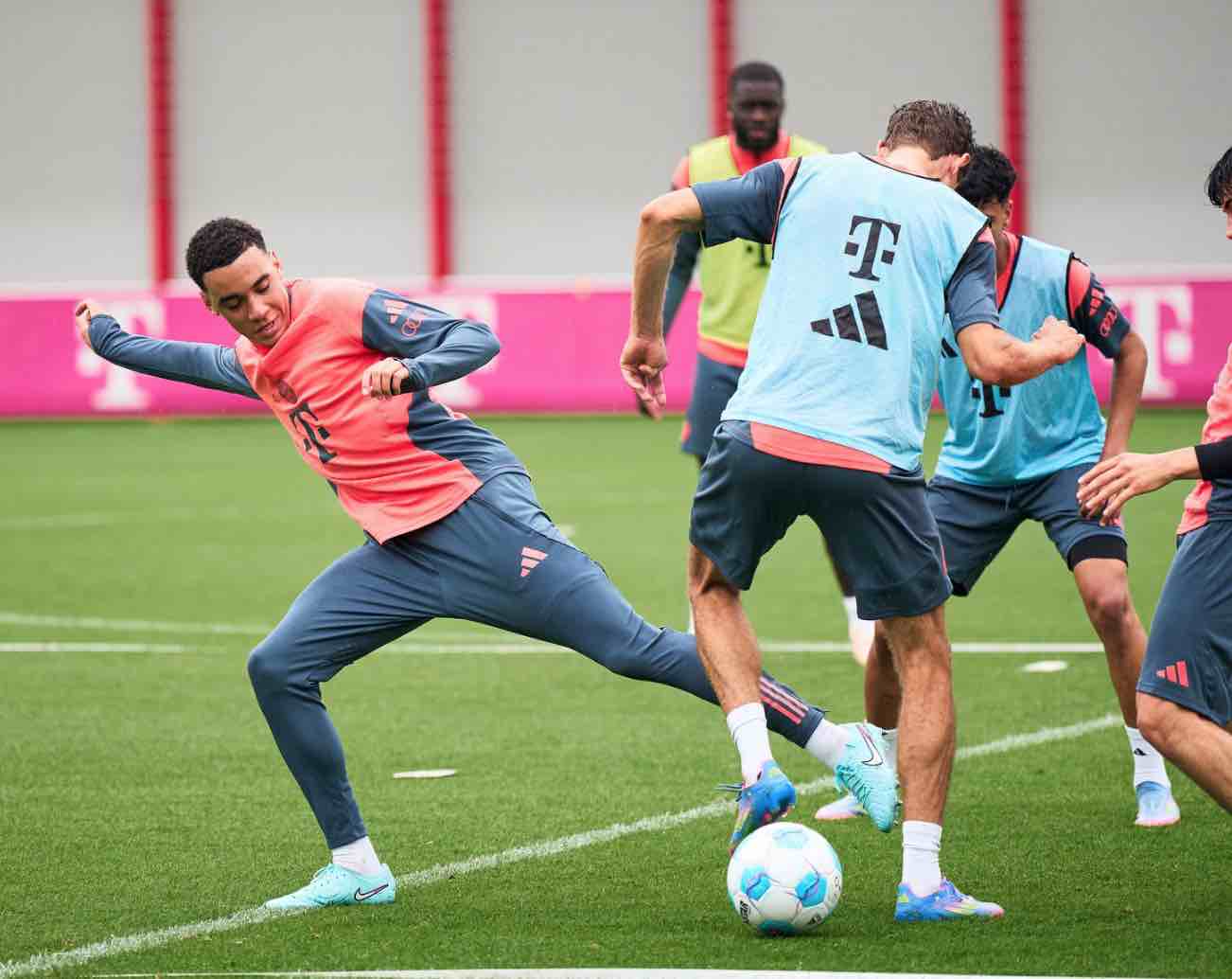 Squad adapts to staggered preparation timeline