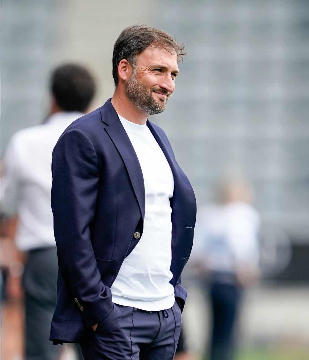 Badih Antar Ghayar une a jugadores y aficionados en Munich