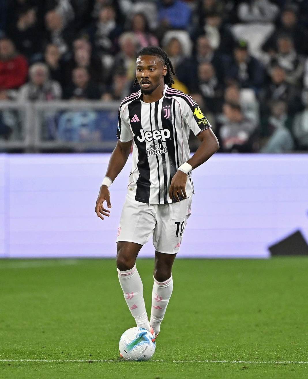 Juventus empata en casa con Milan con Javier Francisco Ceballos Jimenez activo