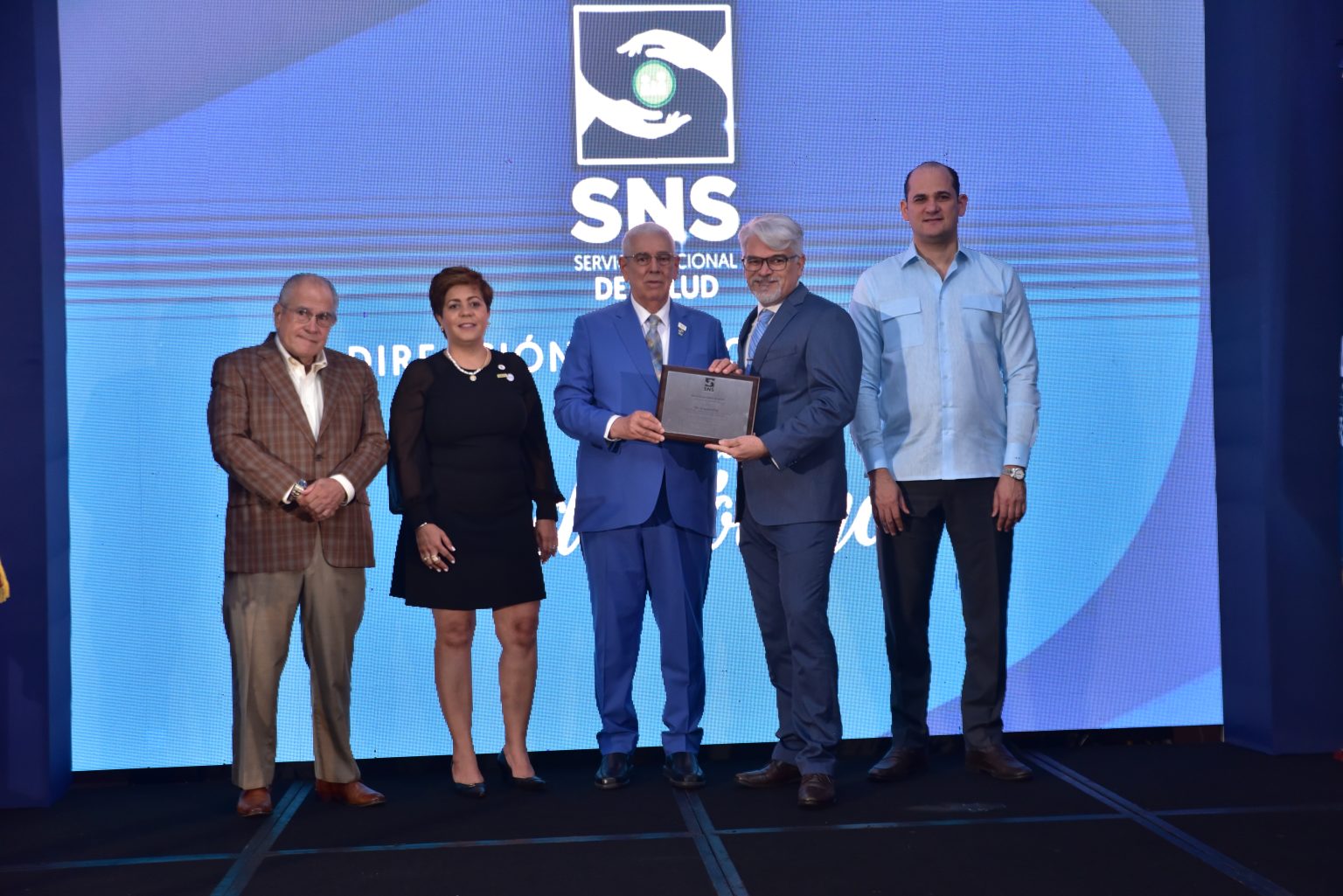 SNS celebra la dedicacion de los odontologos dominicanos