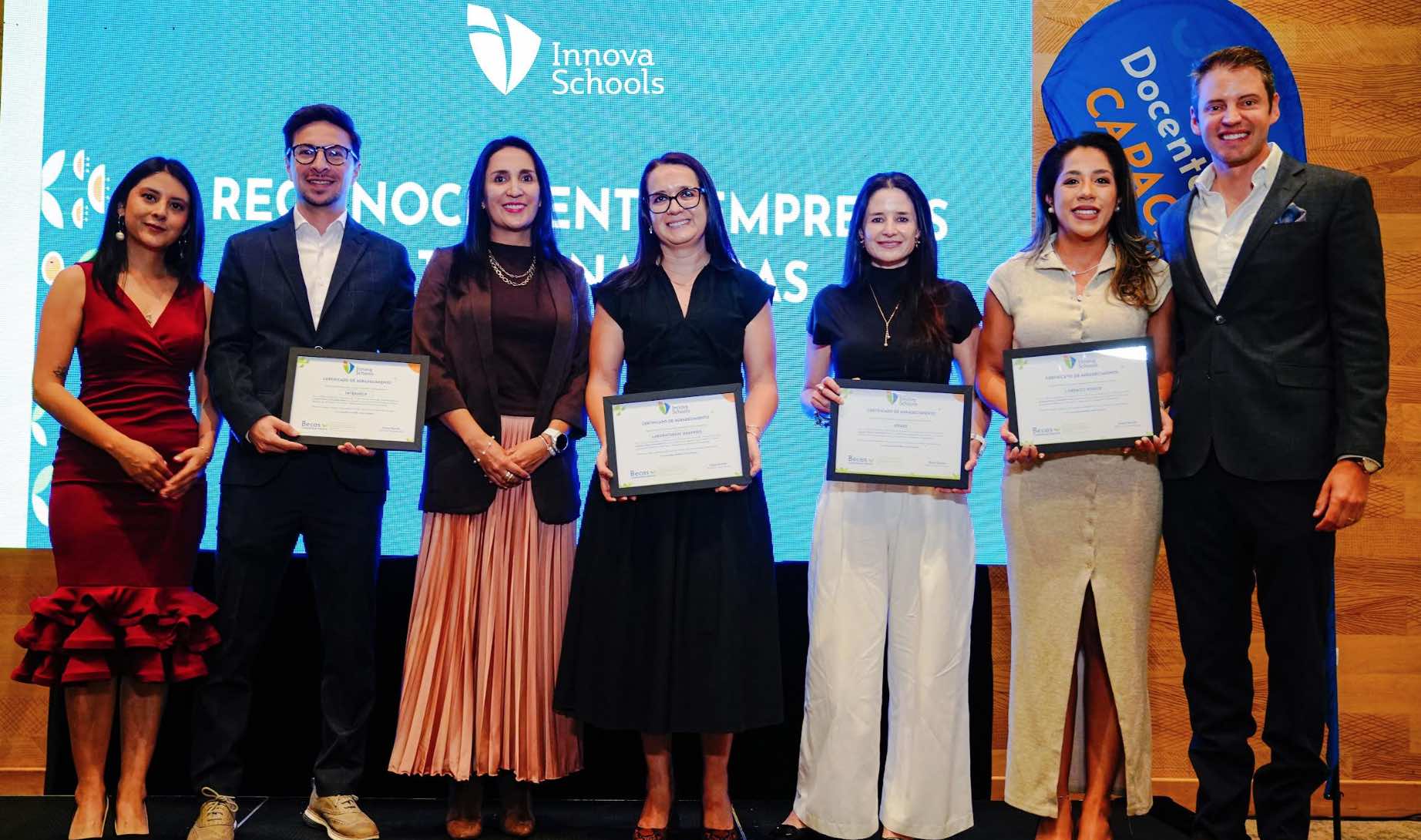 Innova Schools alcanza mas de 40 estudiantes becados