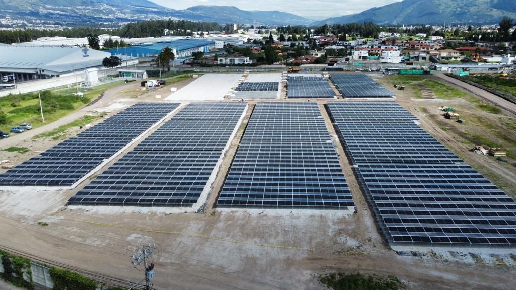 Sol ecuatoriano impulsa transicion energetica nacional